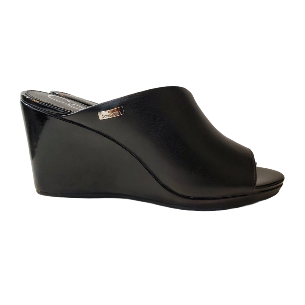 Calvin Klein Beanka Wedge Sandal NWOT